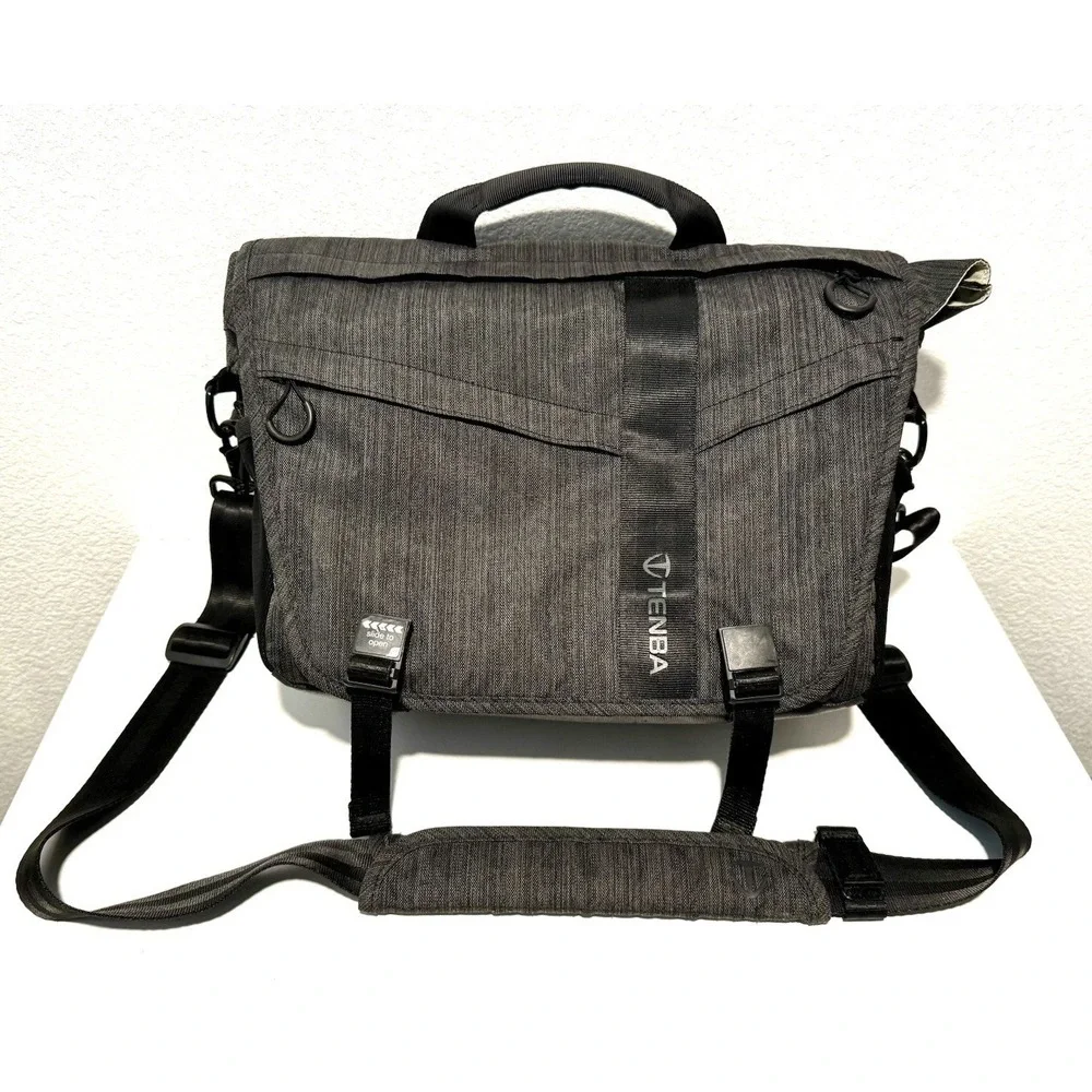 Tenba DNA 11 Camera Messenger Shoulder Bag Graphite Gray Complete W Inserts EDC